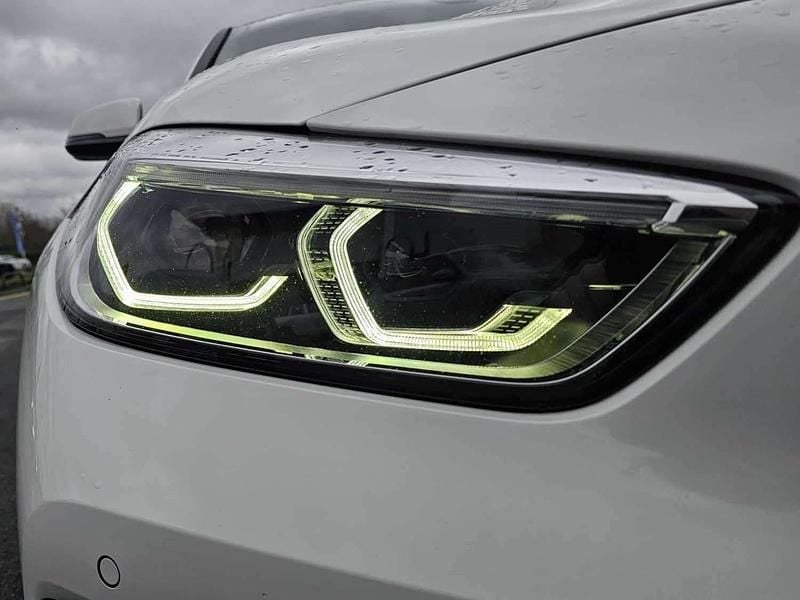 Used BMW 118 Sport Line 134 HP (98 kW) 2022 White Hatchback