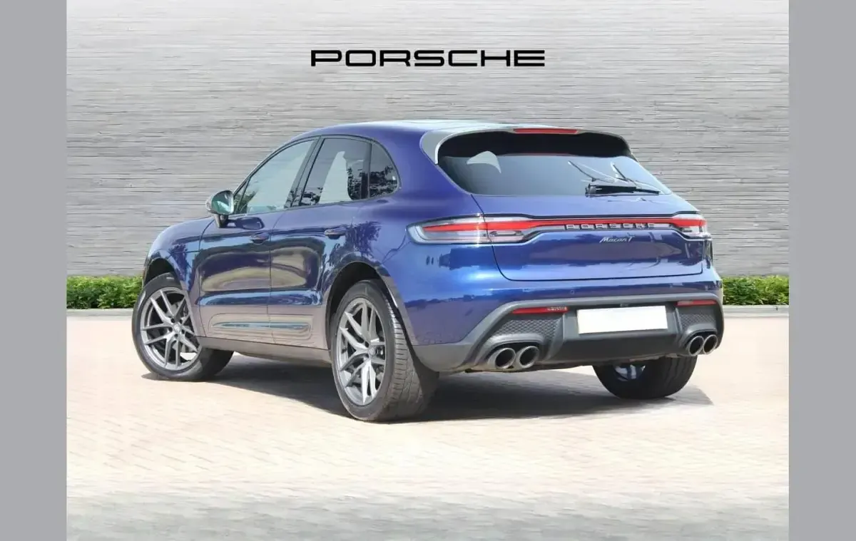 Used Porsche Macan 261 HP (191 kW) 2025 Blue SUV