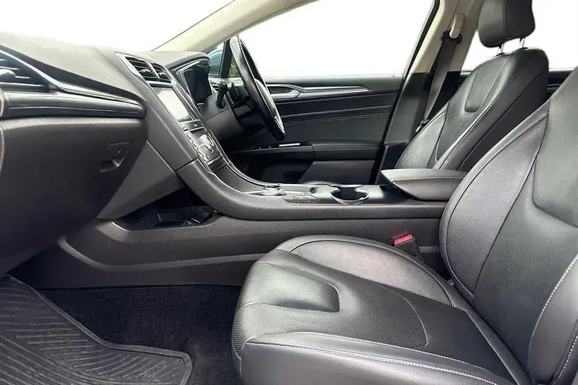 Used Ford Mondeo Titanium 190 HP (139 kW) 2021 Blue Estate