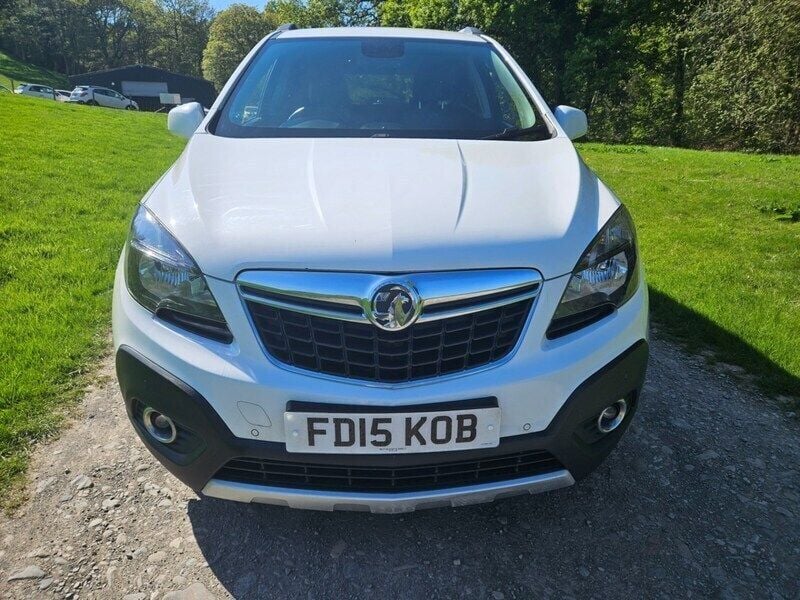 Used Vauxhall Mokka 2015 White SUV