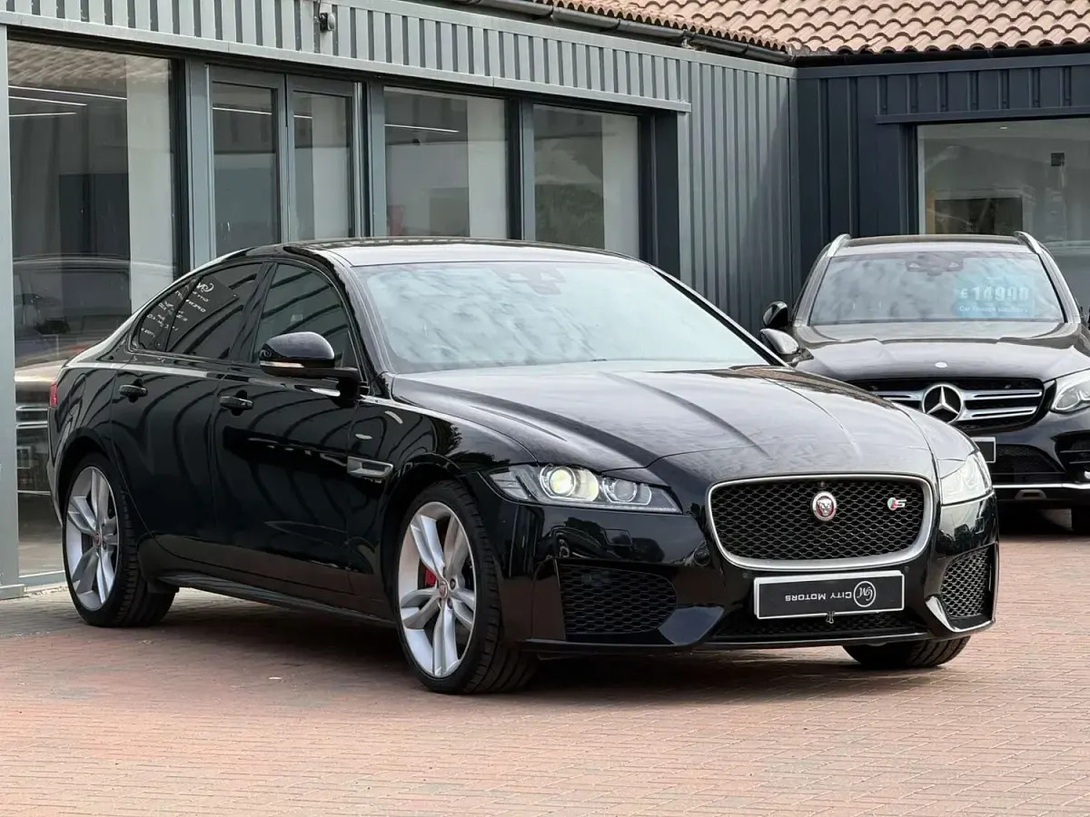 Used Jaguar XF S 300 HP (220 kW) 2016 Black Sedan