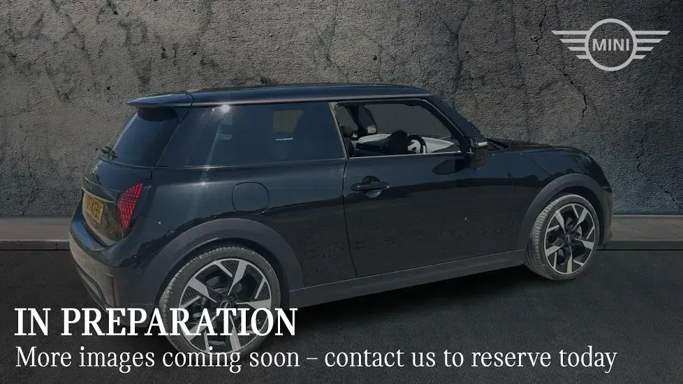 Used Mini Cooper Hatch 154 HP (113 kW) 2024 Black Hatchback