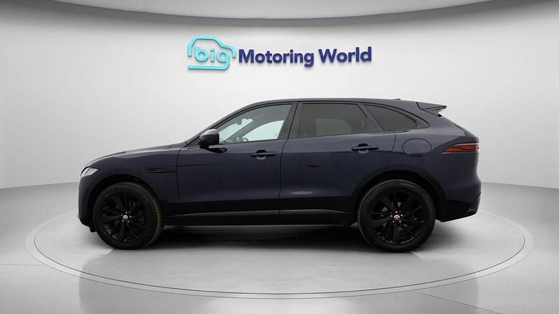Used Jaguar F-Pace R-Dynamic 404 HP (297 kW) 2021 Blue SUV