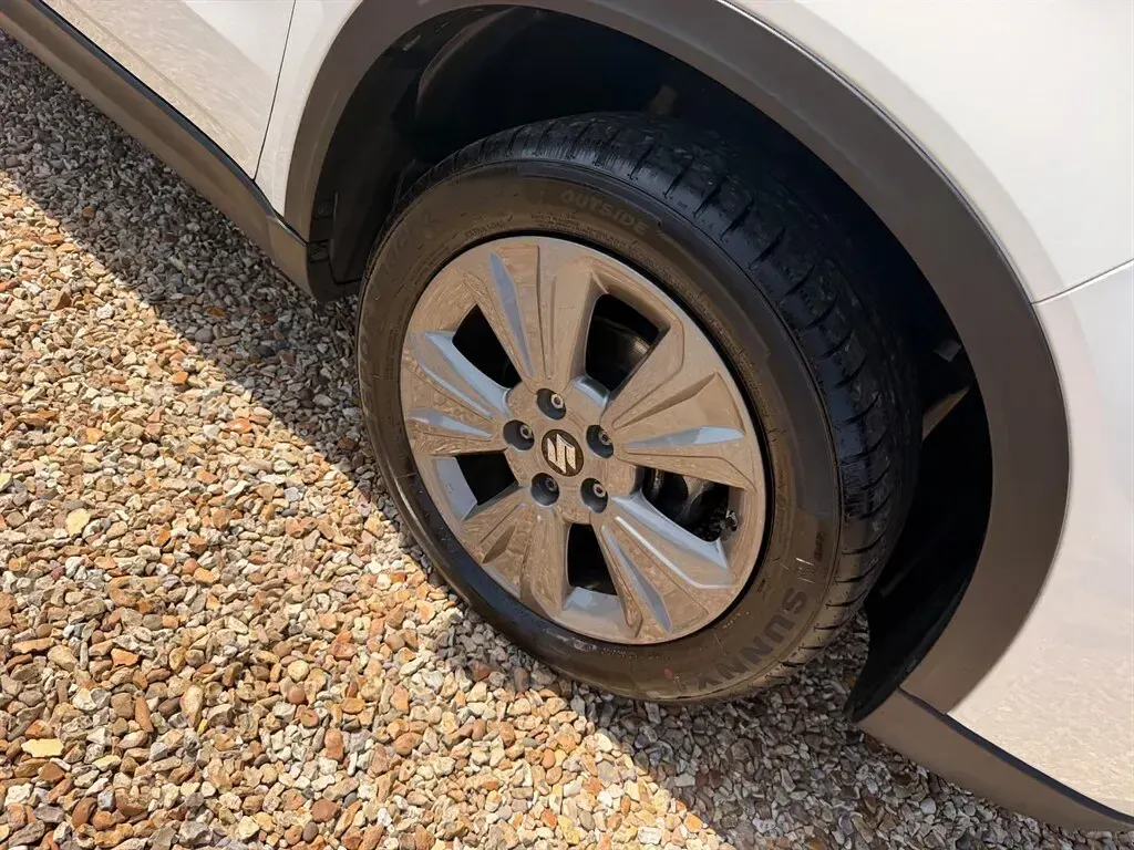 Used Suzuki Vitara SZ-T 140 HP (102 kW) 2019 White SUV