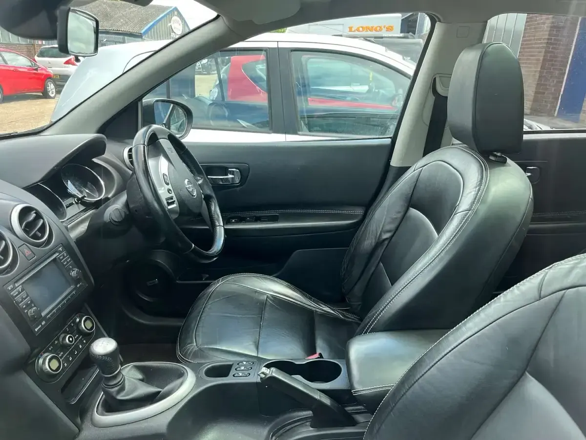 Used Nissan Qashqai Tekna 2011 Black SUV