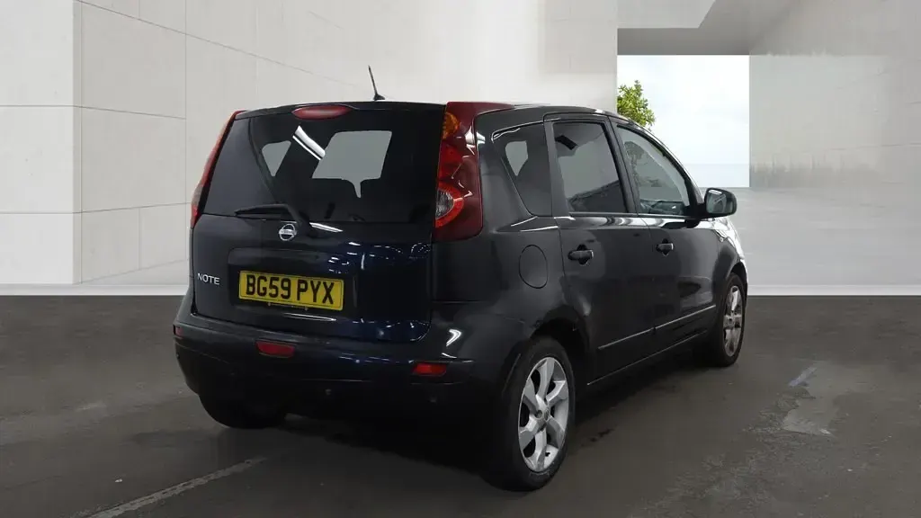 Used Nissan Note Tekna 110 HP (80 kW) 2010 Black Hatchback