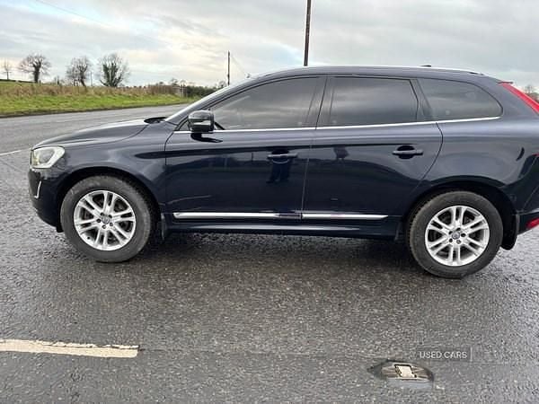 Used Volvo XC60 SE Lux 190 HP (139 kW) 2015 Blue SUV