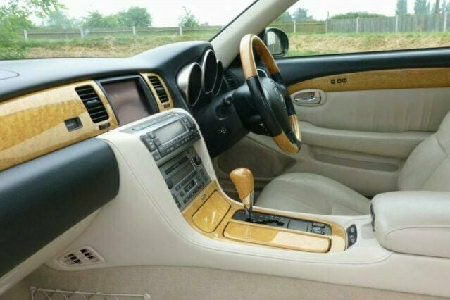 Used Lexus SC430 282 HP (207 kW) 2004 Cabriolet