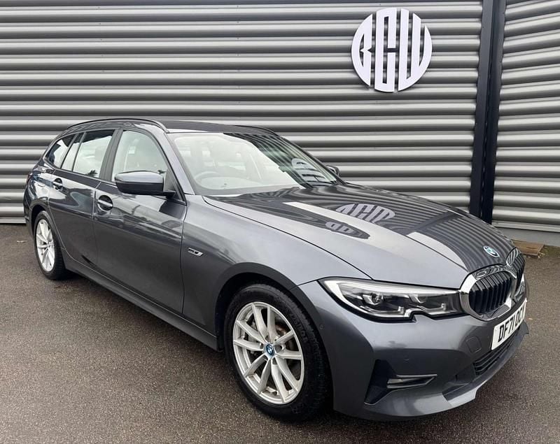 Grey Used 2022 BMW 330e Sport Line Estate | £12,850 (Expensive) - Image 1/4