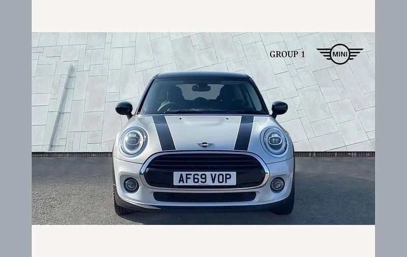 Used Mini Cooper Classic 134 HP (98 kW) 2019 Silver Hatchback