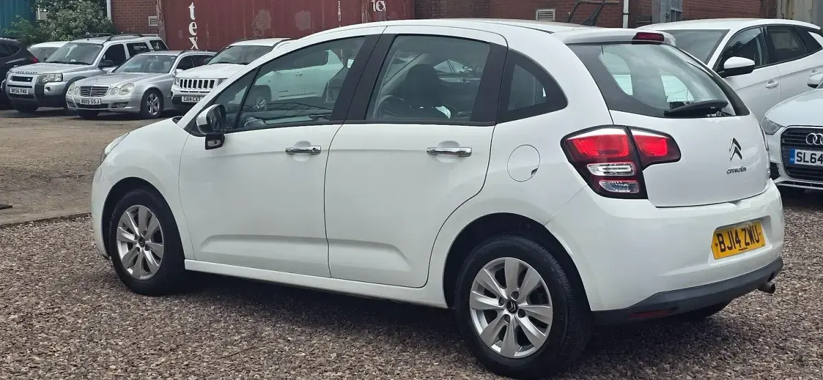 Used Citroën C3 VTR Sport 68 HP (50 kW) 2014 White Hatchback