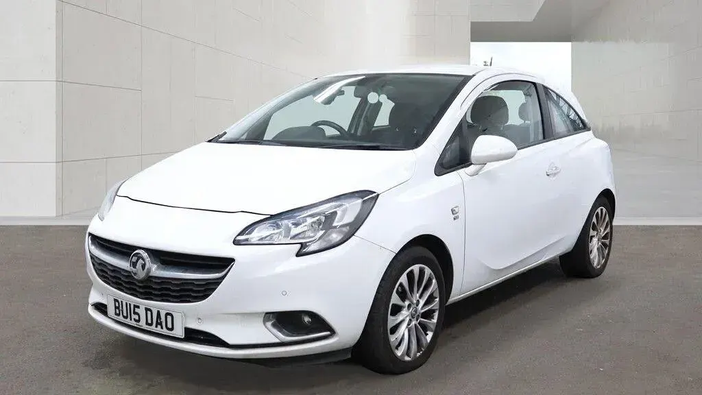Used Vauxhall Corsa 2015 White Hatchback