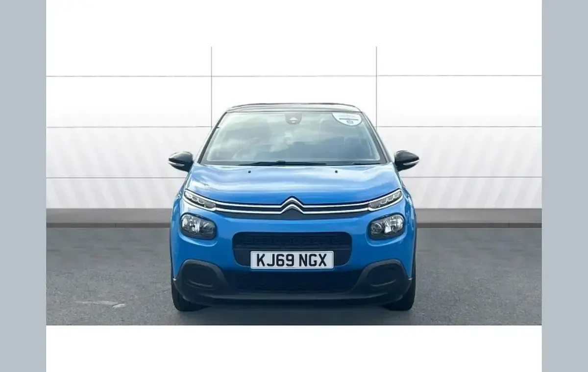 Used Citroën C3 Feel 83 HP (61 kW) 2020 Blue Hatchback