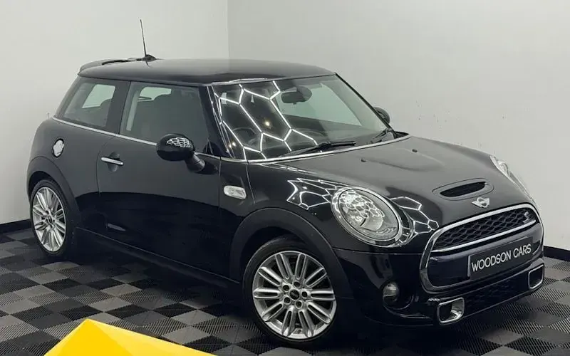 Used Mini Cooper S Hatch 170 HP (125 kW) 2017 Hatchback