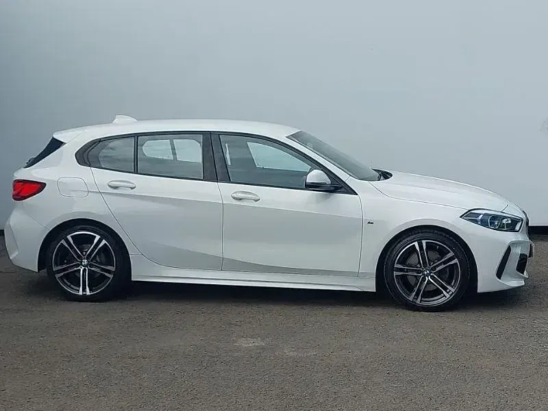 Used BMW 118 M Sport 136 HP (100 kW) 2021 White Hatchback