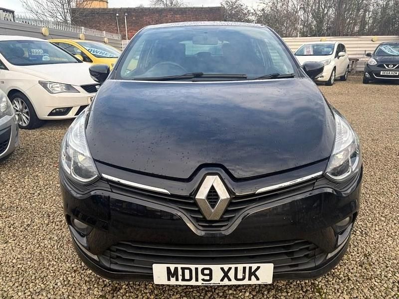 Used Renault Clio IV Iconic 90 HP (66 kW) 2019 Black Hatchback