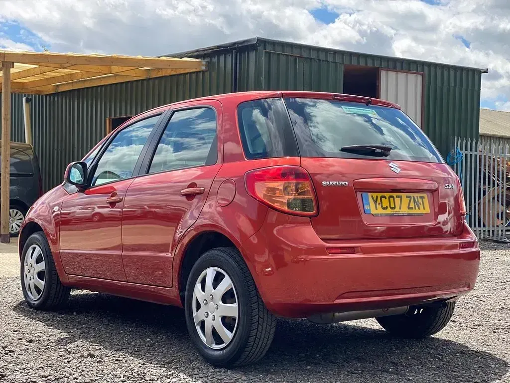 Used Suzuki SX4 GL 2007 Orange Hatchback