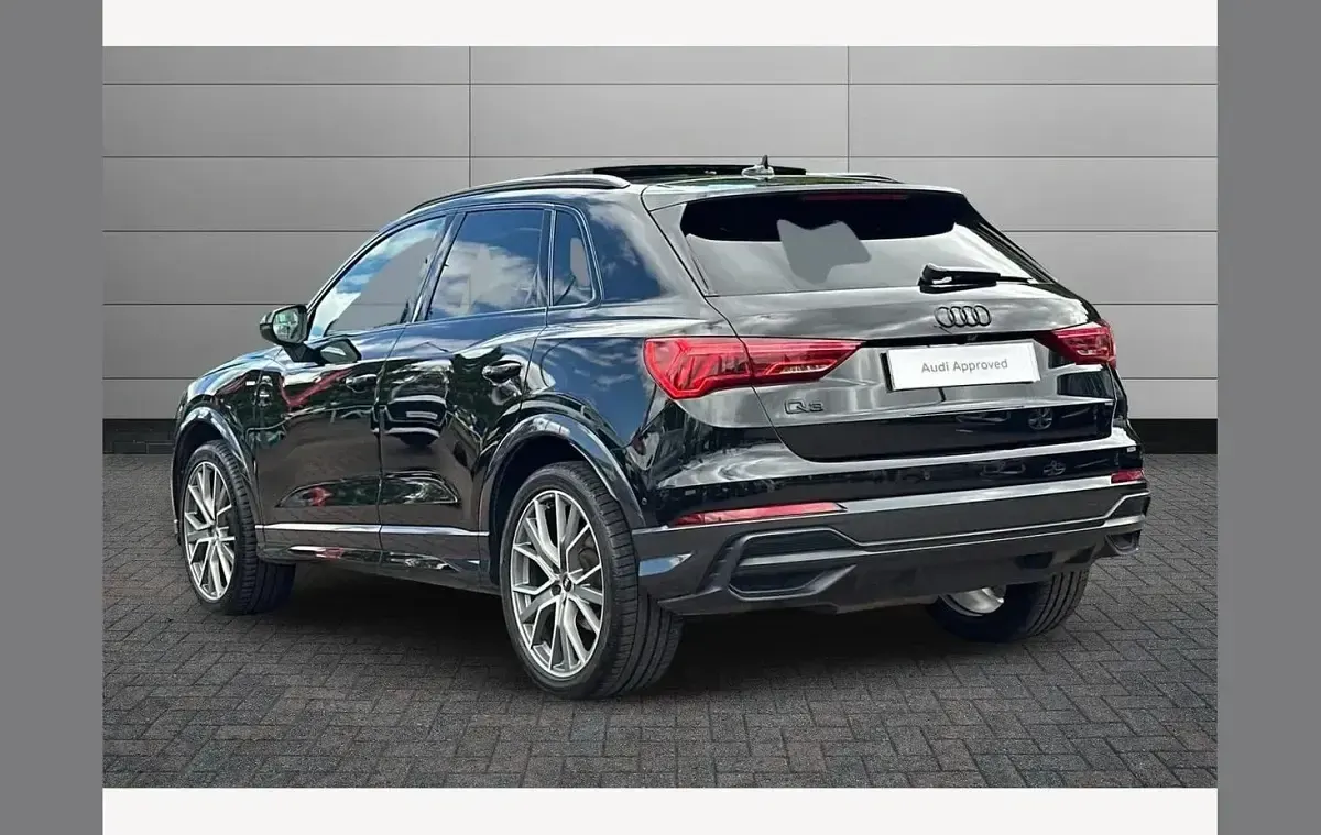Used Audi Q3 Advanced 150 HP (110 kW) 2021 Black SUV