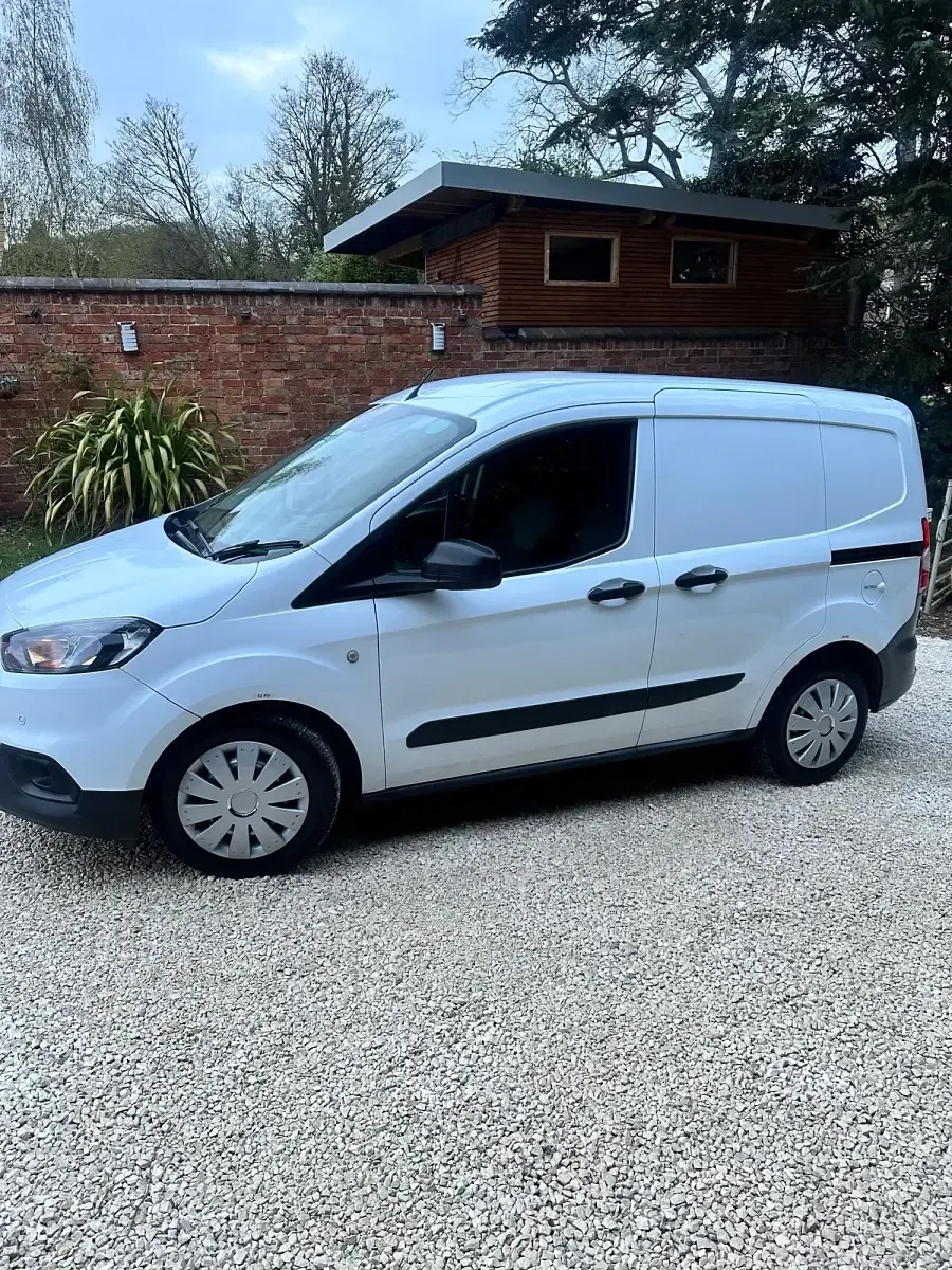 Używany Ford Transit 100 KM (73 kW) 2020 Biały Van