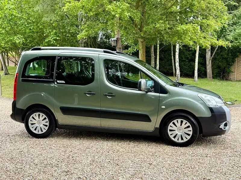 Używany Citroën Berlingo XTR 90 KM (66 kW) 2011 Szary Minivan