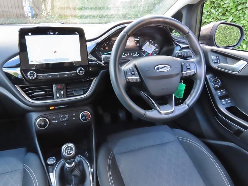 Used Ford Fiesta Active 125 HP (91 kW) 2018 Grey Hatchback