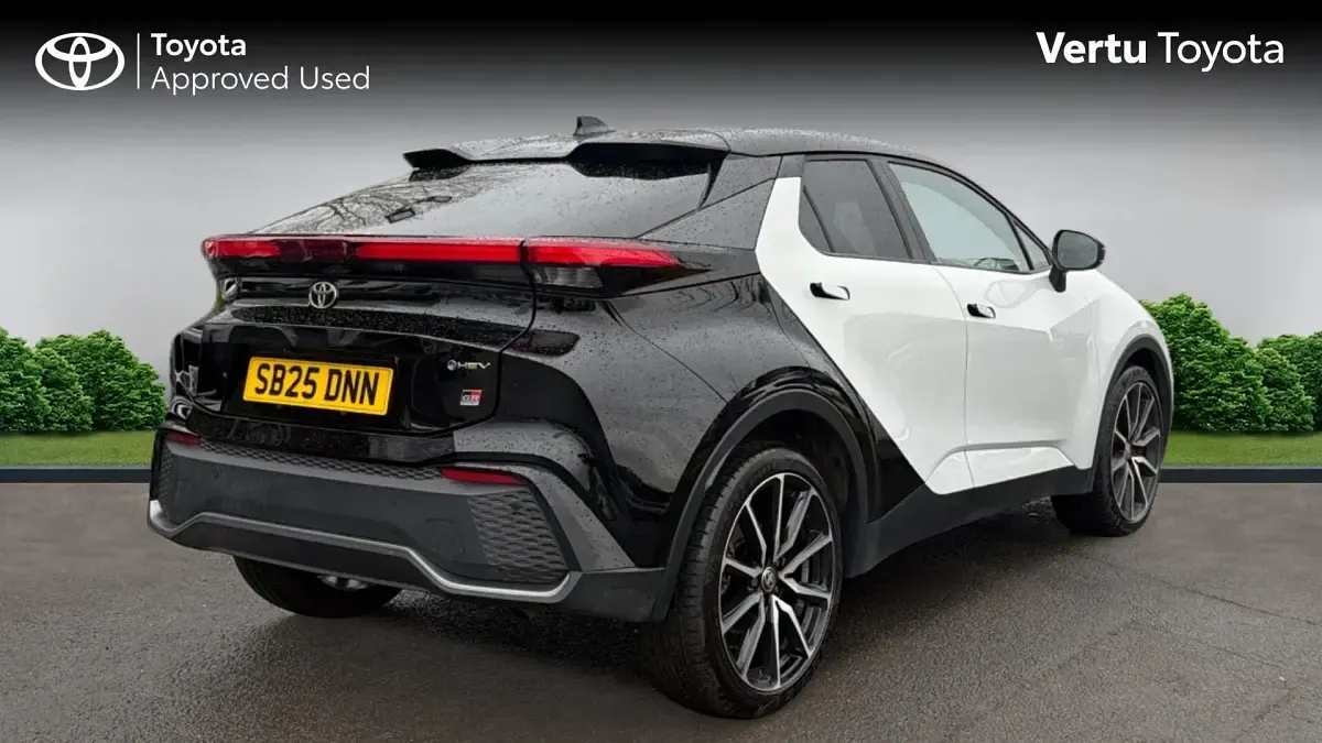 Used Toyota C-HR Sport 197 HP (144 kW) 2025 SUV