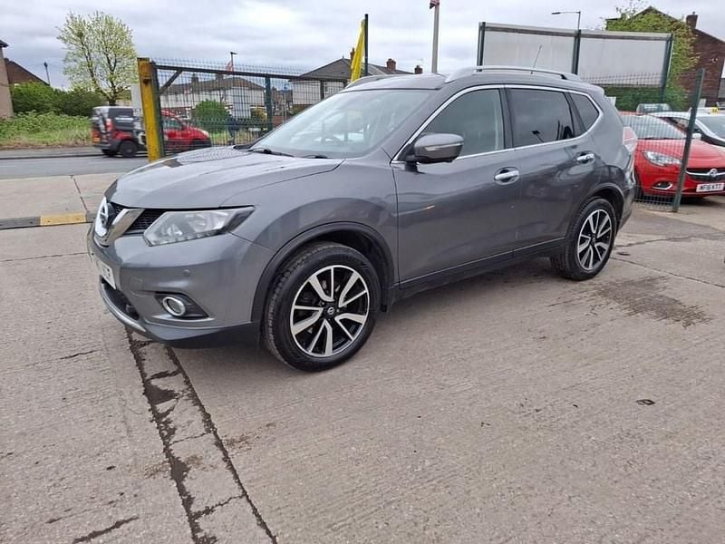 Used Nissan X-Trail N-Vision 130 HP (95 kW) 2017 Grey SUV