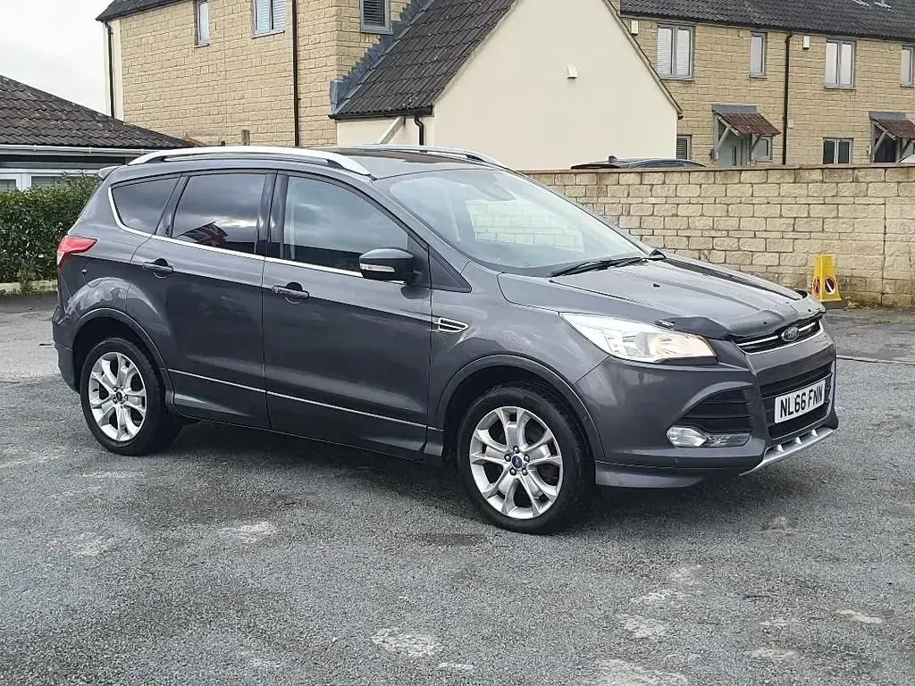 Używany Ford Kuga Sport 180 KM (132 kW) 2016 Szary SUV