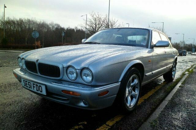Used Jaguar XJ8 240 HP (176 kW) 2001 Sedan