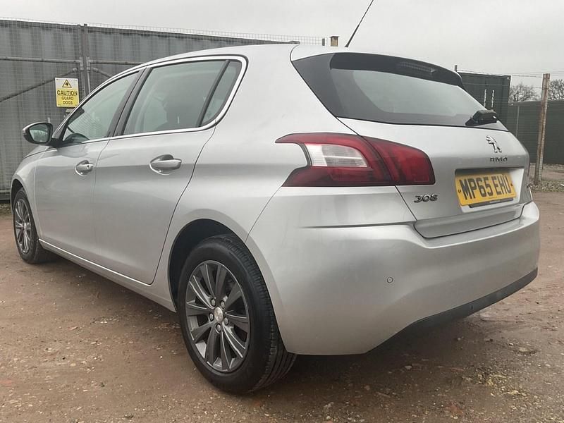 Used Peugeot 308 Allure 120 HP (88 kW) 2016 Silver Hatchback