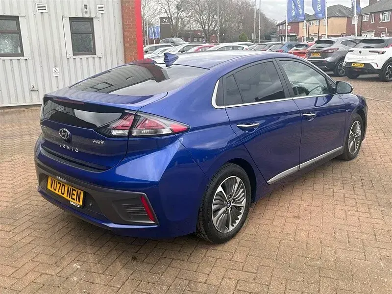 Used Hyundai Ioniq Premium SE 141 HP (103 kW) 2020 Blue Hatchback