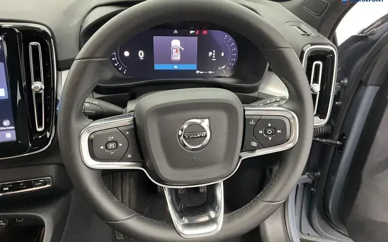 Used Volvo XC40 Plus 163 HP (119 kW) 2024 Grey SUV