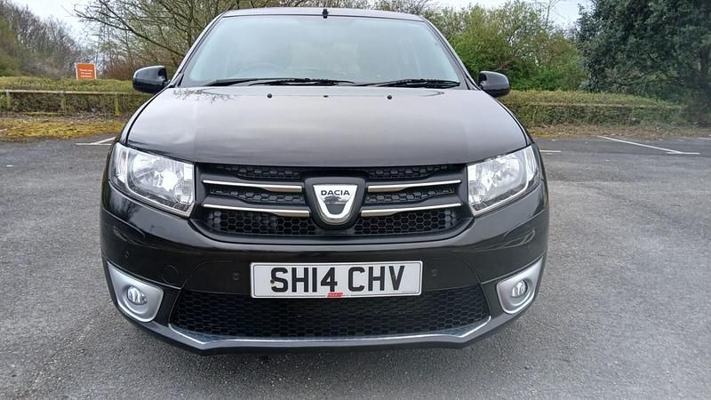 Used Dacia Sandero Lauréate 75 HP (55 kW) 2014 Black Hatchback