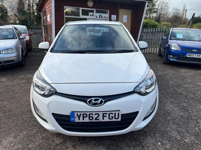 Used Hyundai i20 Active 2012 White Hatchback