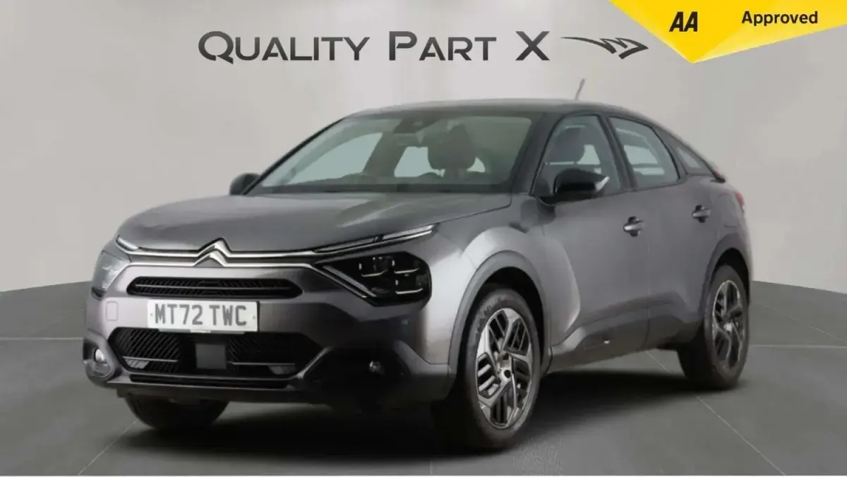 Usado Citroën C4 PureTech 102 HP (75 kW) 2022 Cinzento Citadino