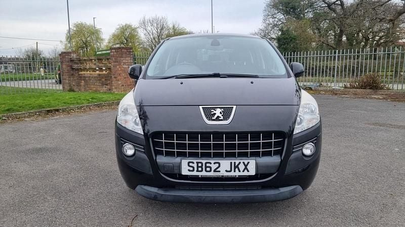 Begagnad Peugeot 3008 Active 112 HK (82 kW) 2012 Svart Kombi