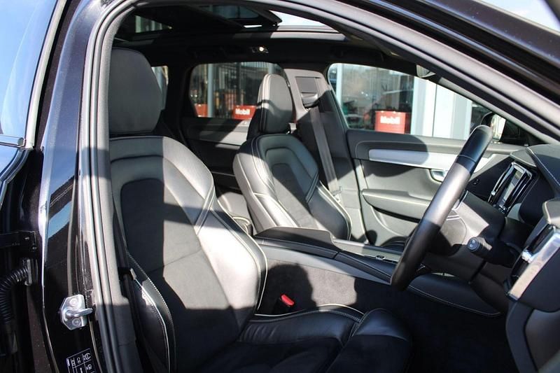 Used Volvo V90 R-Design 2021 Black Estate
