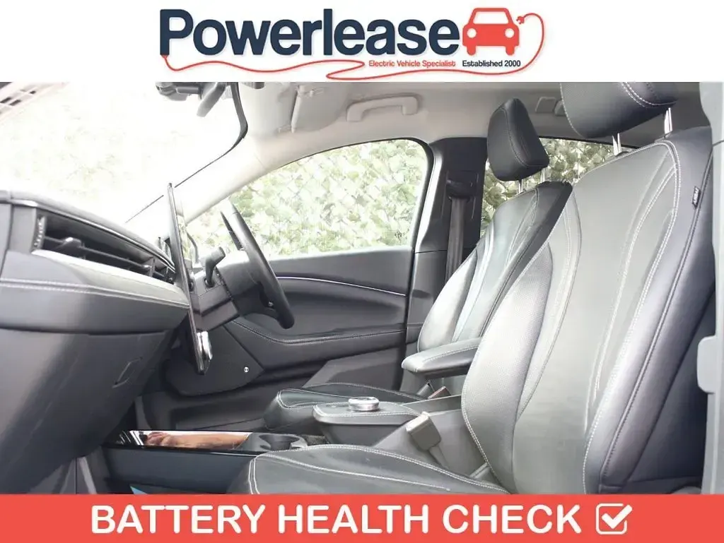 Used Ford Mustang Standard Range 269 HP (197 kW) 2022 Blue SUV