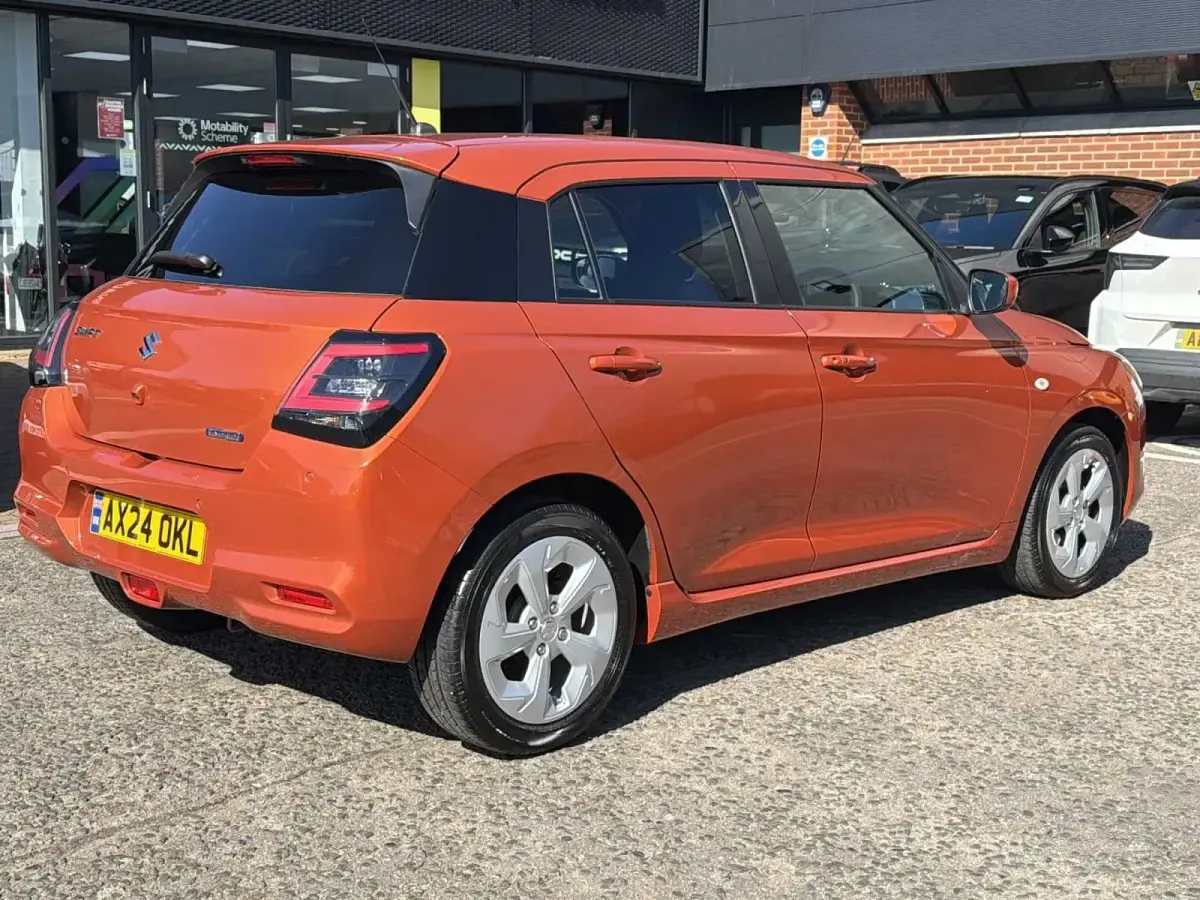 Used Suzuki Swift 82 HP (60 kW) 2024 Flm orng prl mt Hatchback