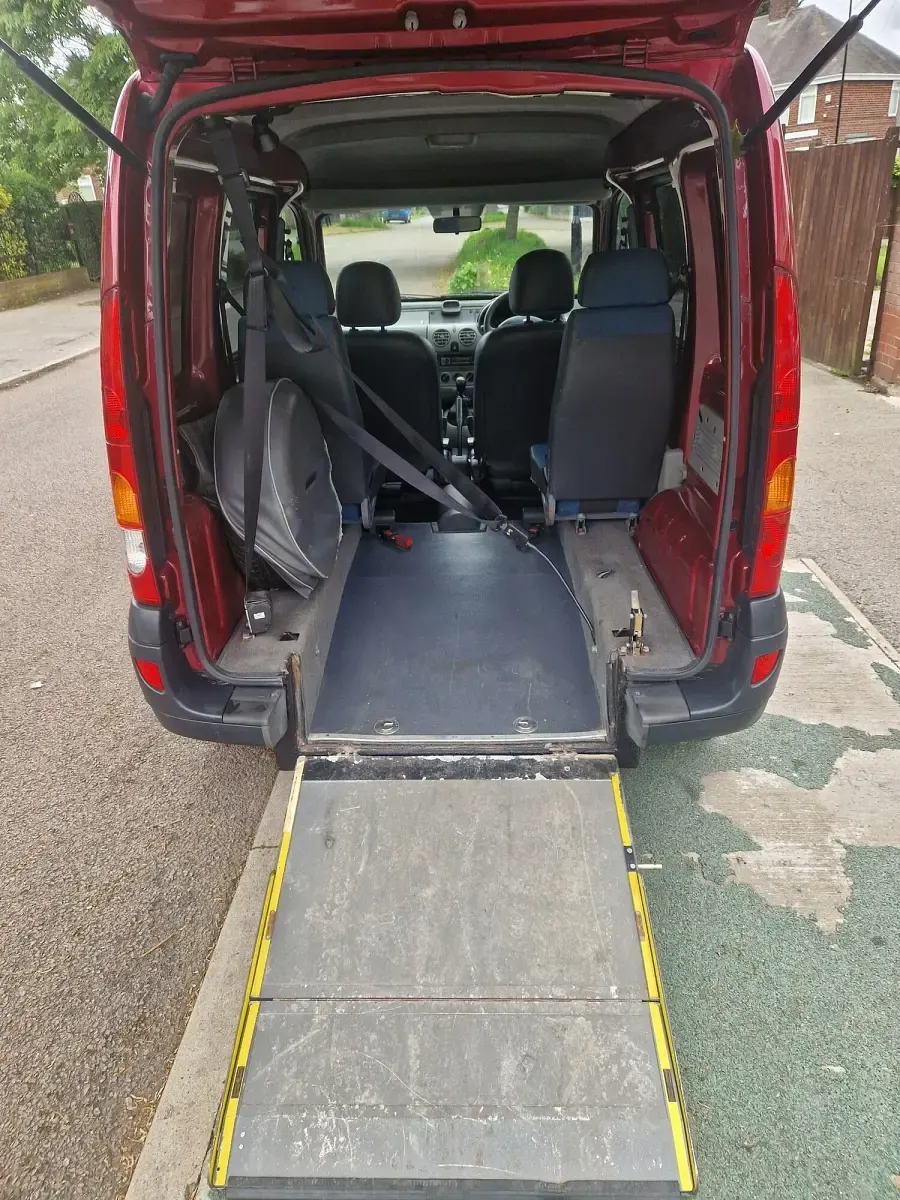 Used Renault Kangoo Authentique 2007 Red MPV