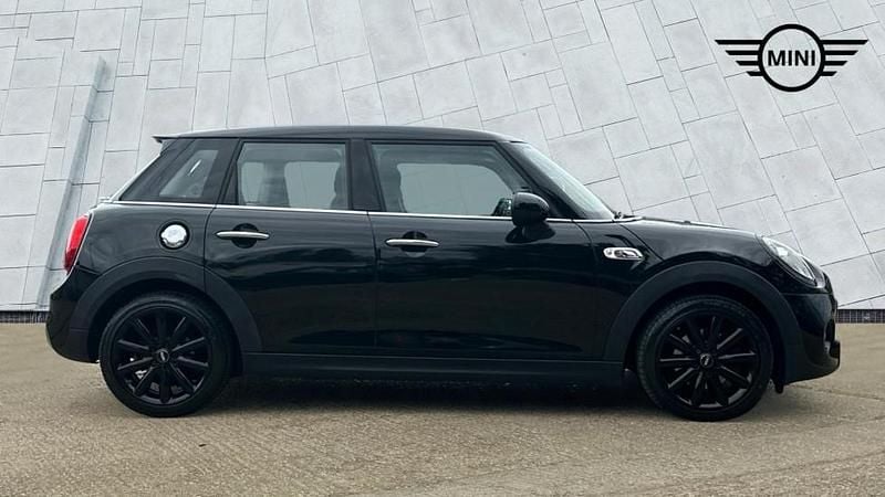 Second-hand Mini Cooper S Hatch 189 CP (139 kW) 2018 Negru Hatchback