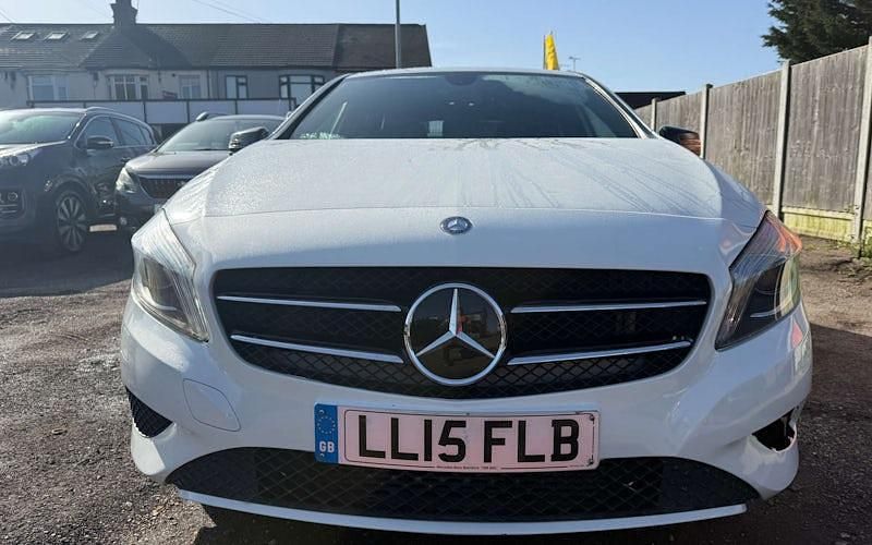 Used Mercedes A180 109 HP (80 kW) 2015 White Hatchback