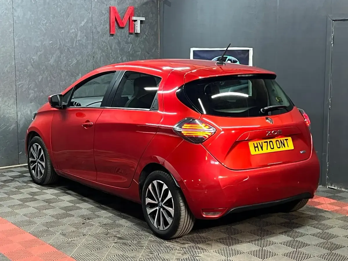 Used Renault Zoe GT-Line 100 kW (136 HP) 2020 Red Hatchback