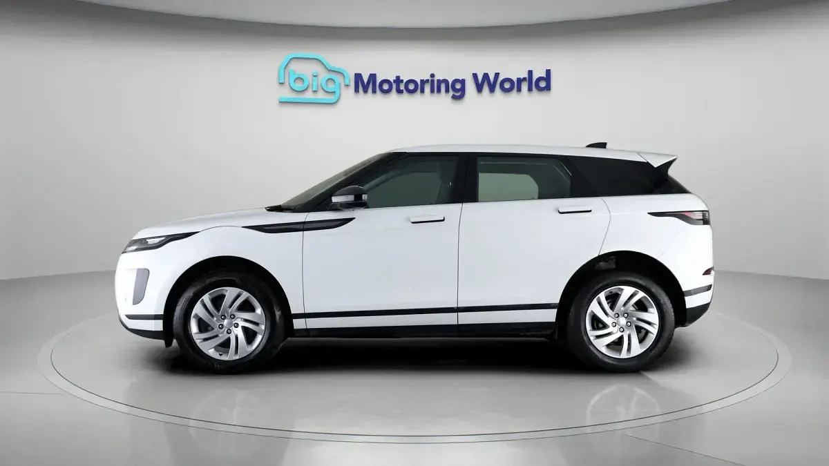 Used Land Rover Range Rover evoque S 163 HP (119 kW) 2024 White SUV