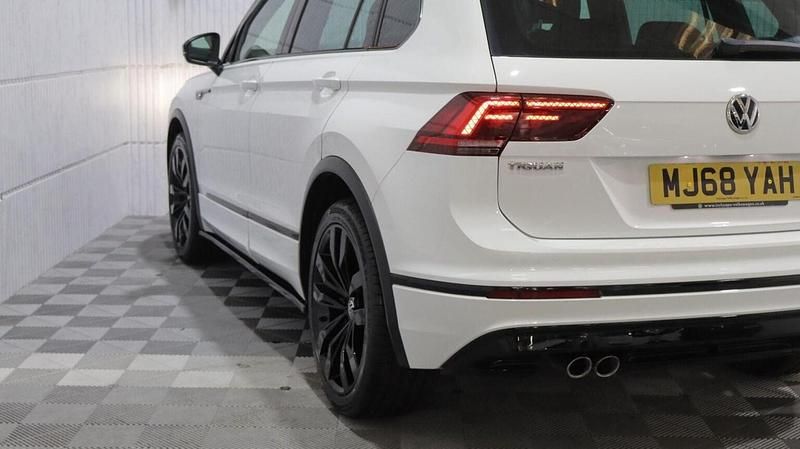 Used VW Tiguan R-line 150 HP (110 kW) 2018 White SUV