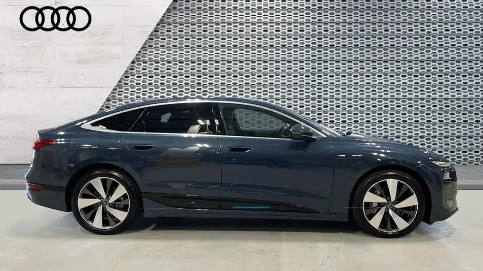 New Audi A6 e-tron S-Line 269 kW (367 HP) 2025 Blue Estate