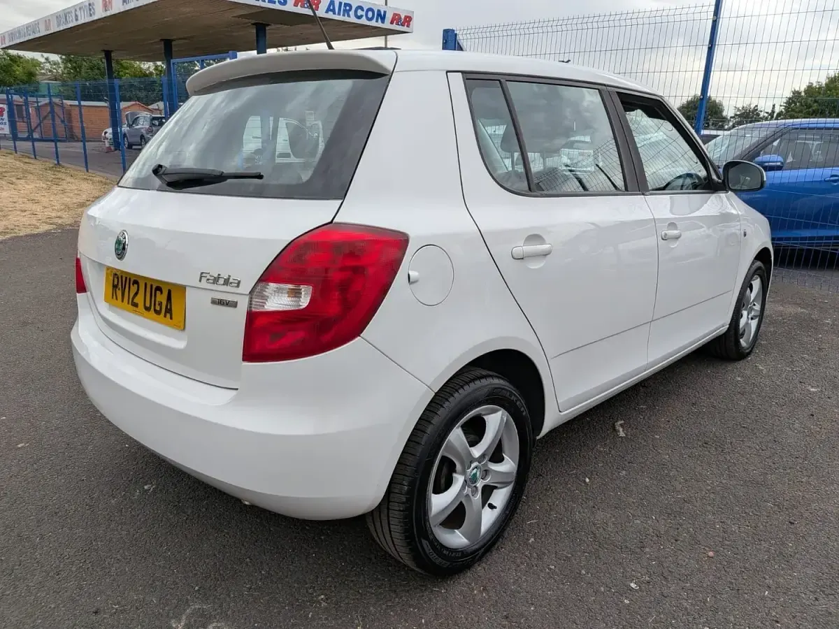 Used Skoda Fabia SE 2012 White Hatchback