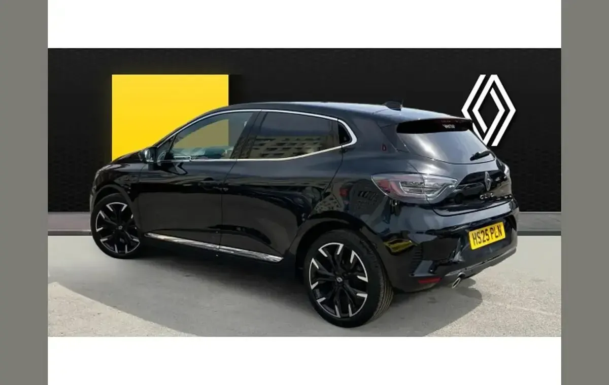 Used Renault Clio Techno 90 HP (66 kW) 2025 Black  Hatchback