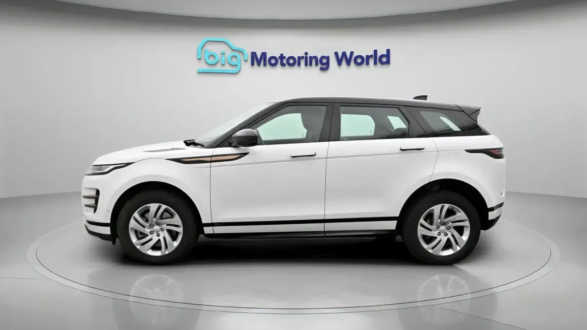 Used Land Rover Range Rover evoque R-Dynamic 163 HP (119 kW) 2020 White SUV