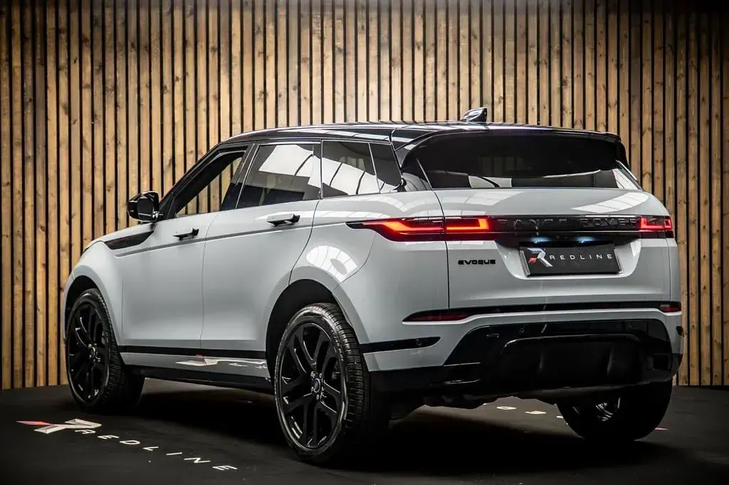 Used Land Rover Range Rover evoque HSE Dynamic 204 HP (150 kW) 2024 Grey SUV